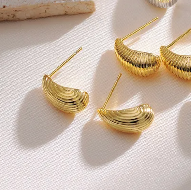 Amala Studs
