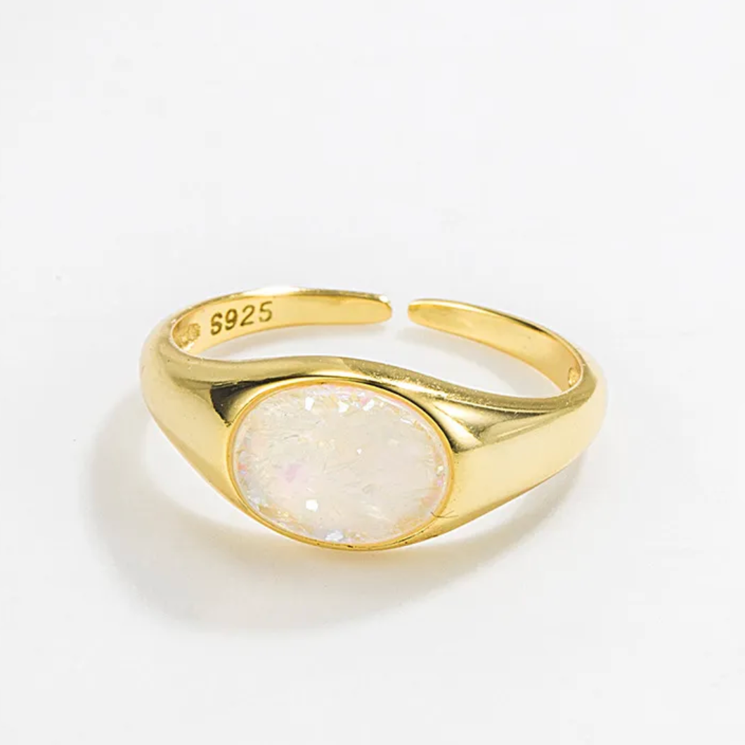 Selita Ring