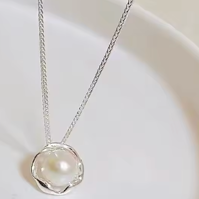 Jaymee Necklace