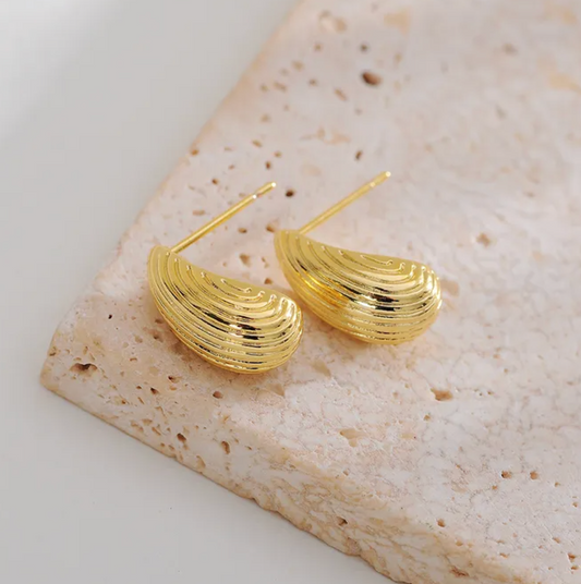 Amala Studs